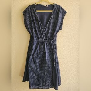 Woolrich Blue & White Polka Dot Wrap Size XL